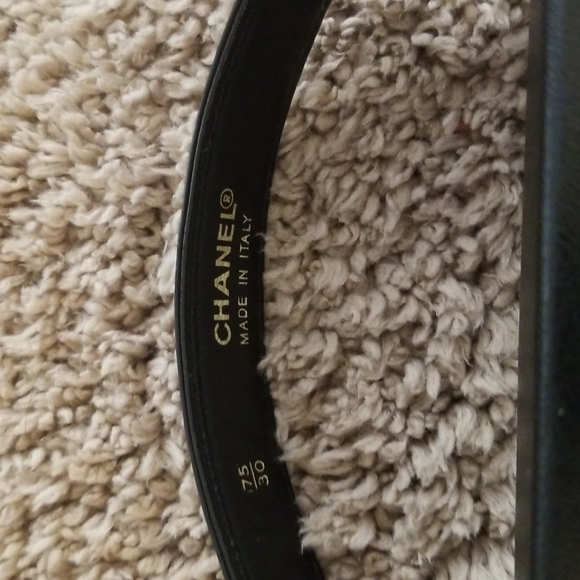 Vintage Authentic Chanel leather belt - Picture 2 of 9